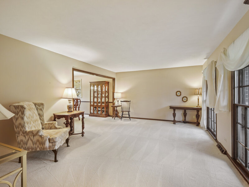 311 Clearbrook Court Schaumburg IL 60193