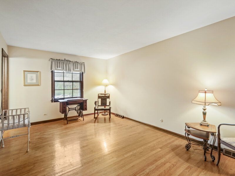 311 Clearbrook Court Schaumburg IL 60193