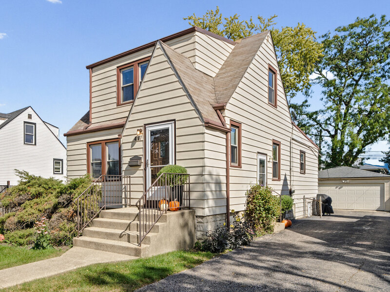 4107 Wagner Avenue Schiller Park IL 60176
