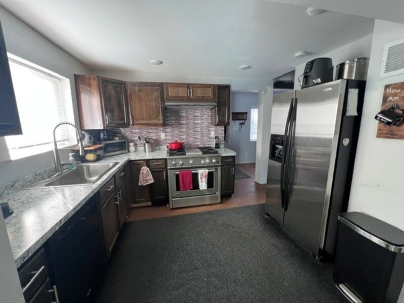 1701 W Low Avenue Mchenry IL 60050