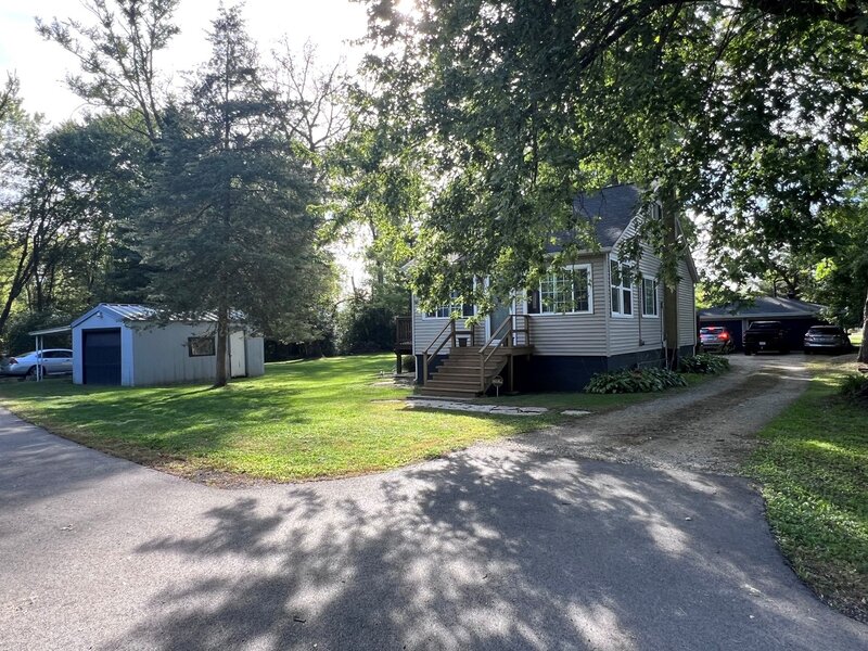 1701 W Low Avenue Mchenry IL 60050