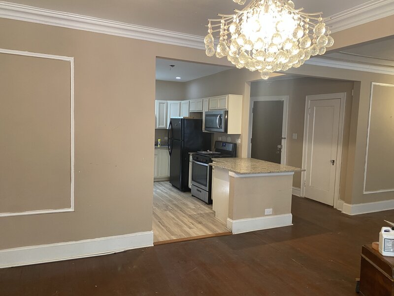 2215 E 70th Place Chicago IL 60649