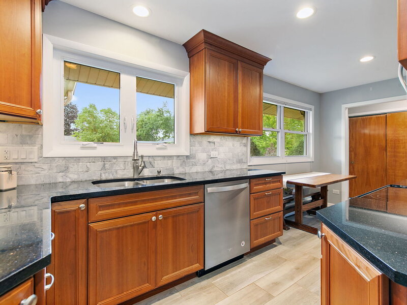 443 Glendale Road Roselle IL 60172