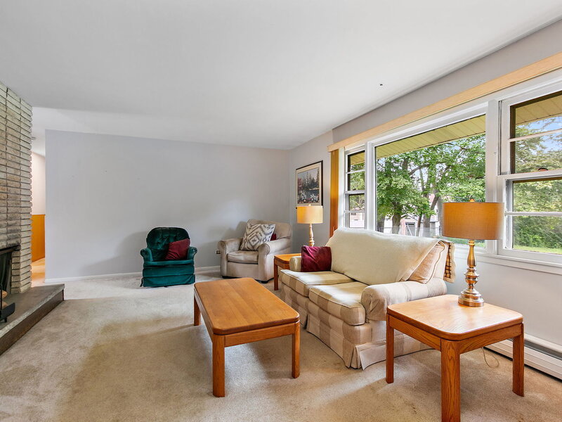 443 Glendale Road Roselle IL 60172