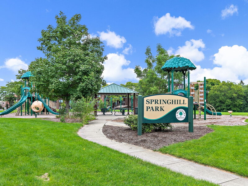 443 Glendale Road Roselle IL 60172