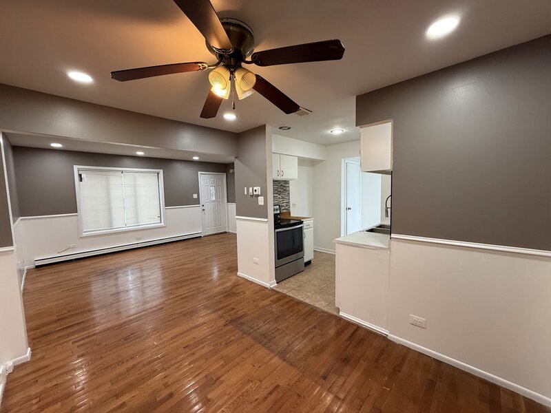 18 Kirkland Lane Villa Park IL 60181
