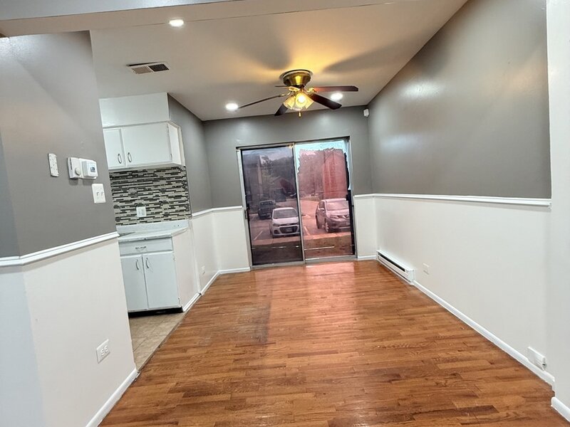 18 Kirkland Lane Villa Park IL 60181