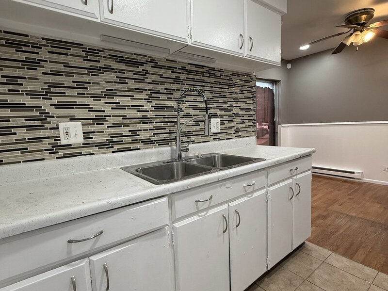 18 Kirkland Lane Villa Park IL 60181