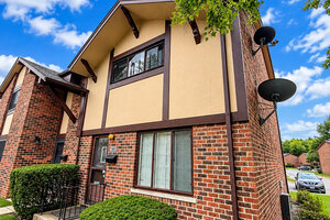 Photo of 18 Kirkland Lane Villa Park IL 60181