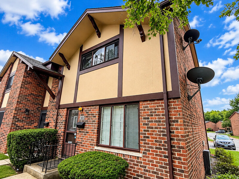 18 Kirkland Lane Villa Park IL 60181