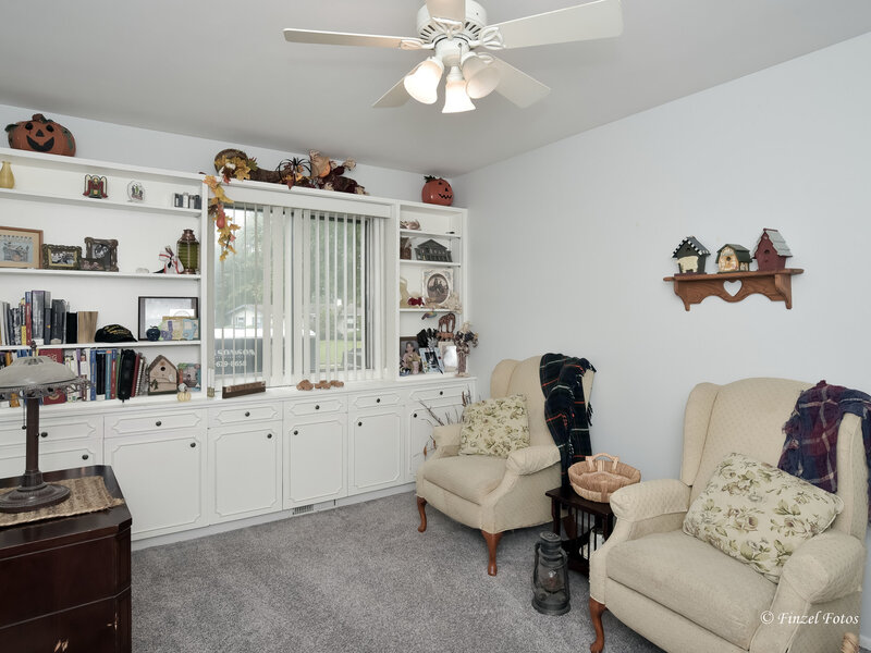 824 Wiltshire Drive Mchenry IL 60050