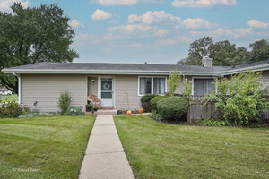 Photo of 824 Wiltshire Drive Mchenry IL 60050 Unit 1