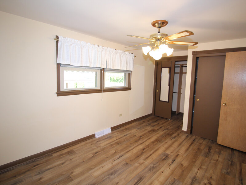 10756 S Albany Avenue Chicago IL 60655