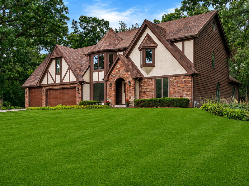 40 S Bridle Creek Drive St. Charles IL 60175
