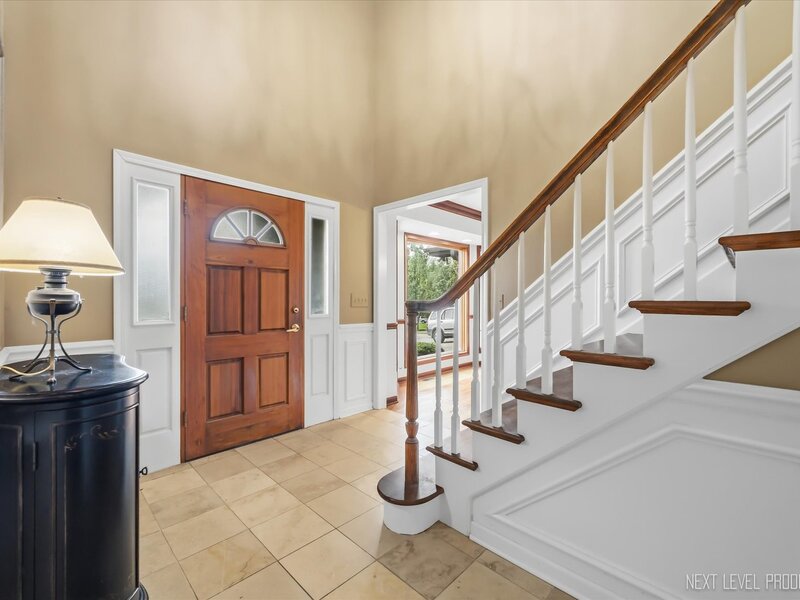 40 S Bridle Creek Drive St. Charles IL 60175