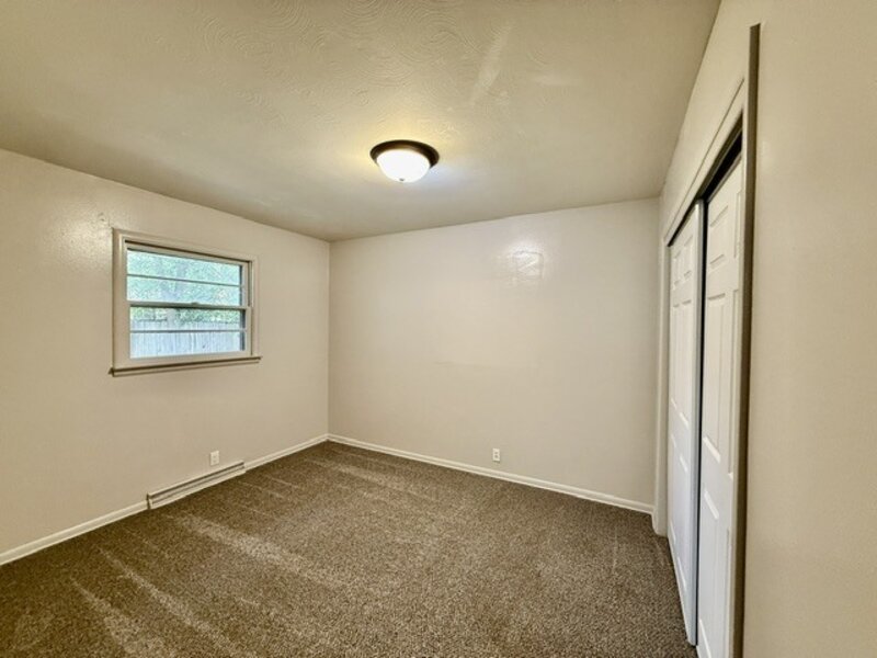 914 W Maple Street Champaign IL 61821