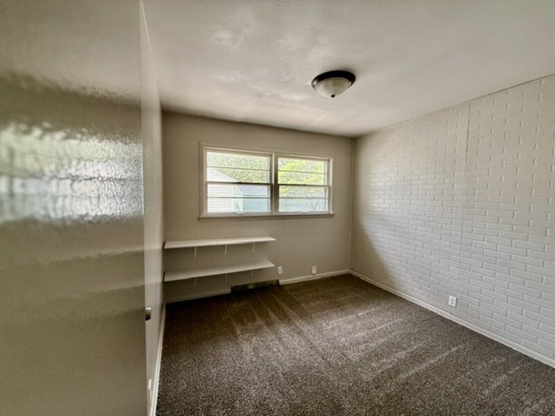 914 W Maple Street Champaign IL 61821