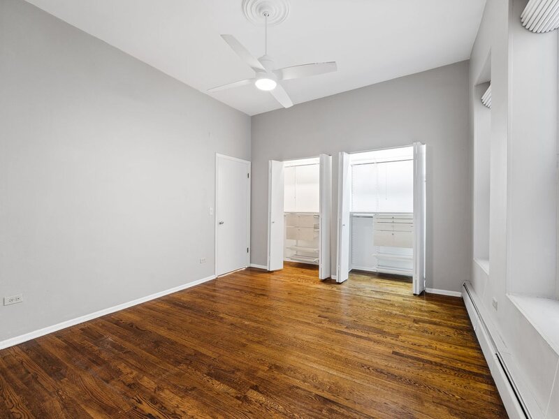 813 W Oakdale Avenue Chicago IL 60657
