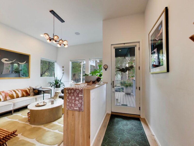 2071 N Oakley Avenue Chicago IL 60647