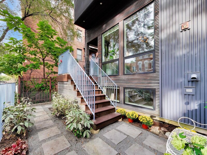 2071 N Oakley Avenue Chicago IL 60647