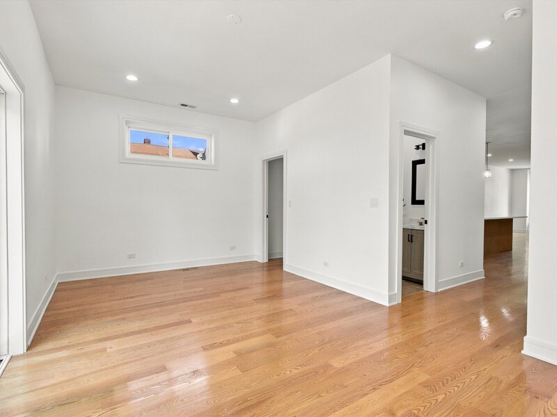 904 N Trumbull Avenue Chicago IL 60651