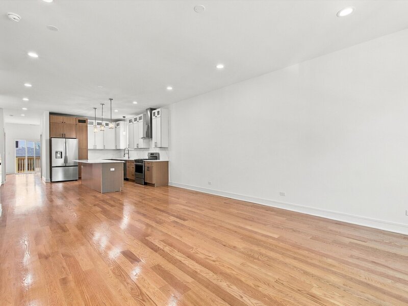 904 N Trumbull Avenue Chicago IL 60651