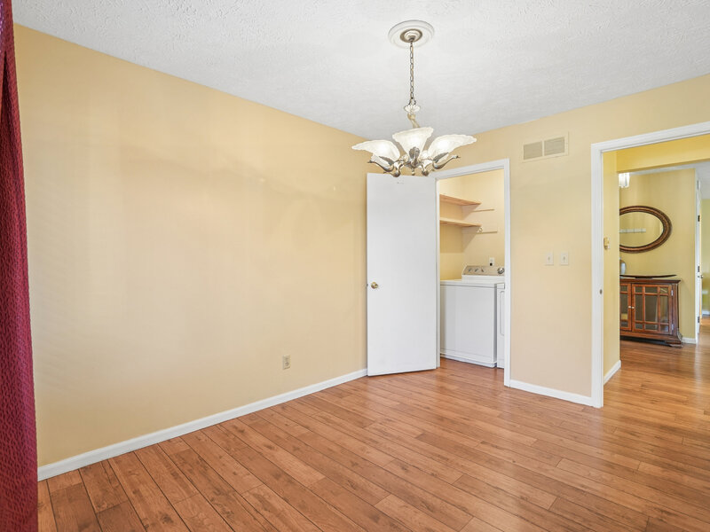 4721 Kynnelworth Drive Bettendorf IA 52722
