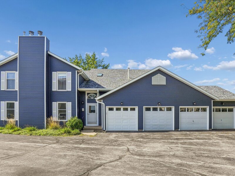 4721 Kynnelworth Drive Bettendorf IA 52722