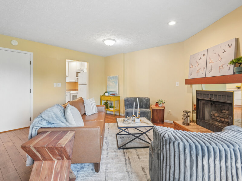 4721 Kynnelworth Drive Bettendorf IA 52722