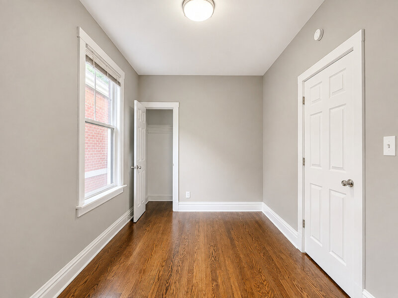 4637 W Mclean Avenue Chicago IL 60639