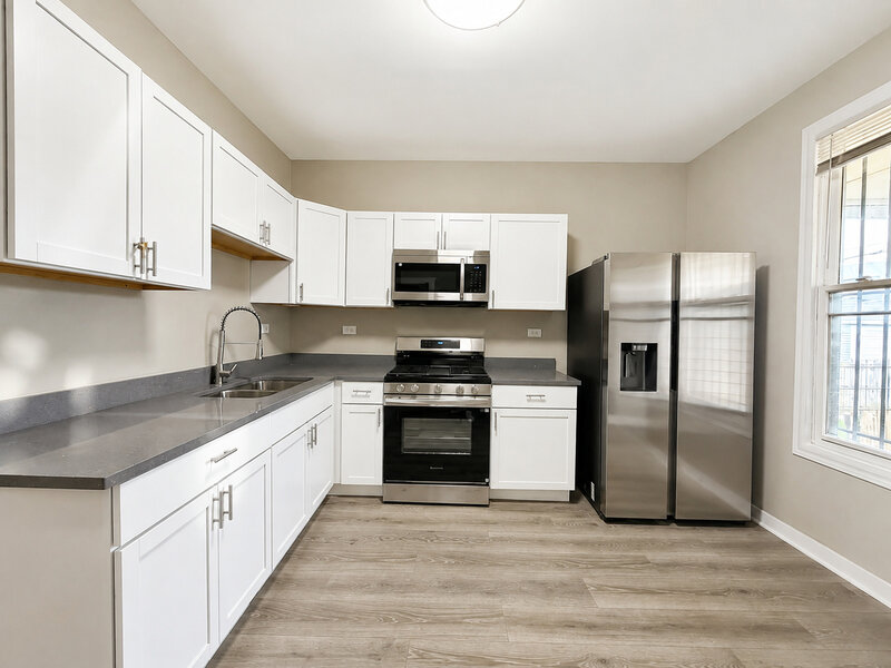 4637 W Mclean Avenue Chicago IL 60639