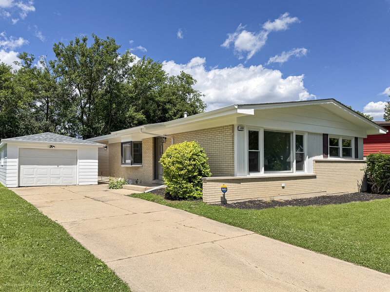 220 N Park Drive Glenwood IL 60425