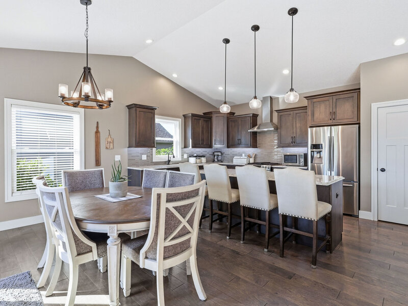 5659 Idaho Drive Bettendorf IA 52722