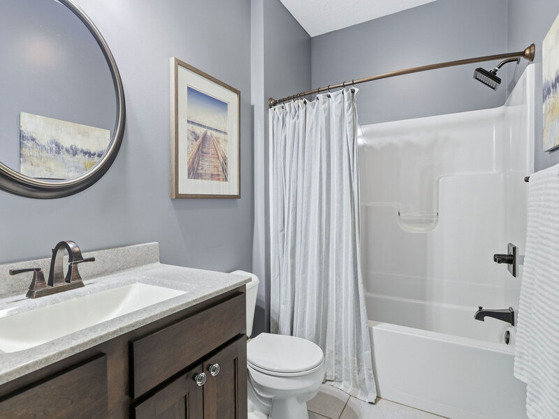 5659 Idaho Drive Bettendorf IA 52722