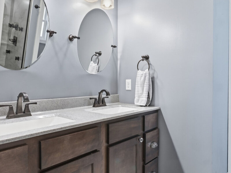 5659 Idaho Drive Bettendorf IA 52722