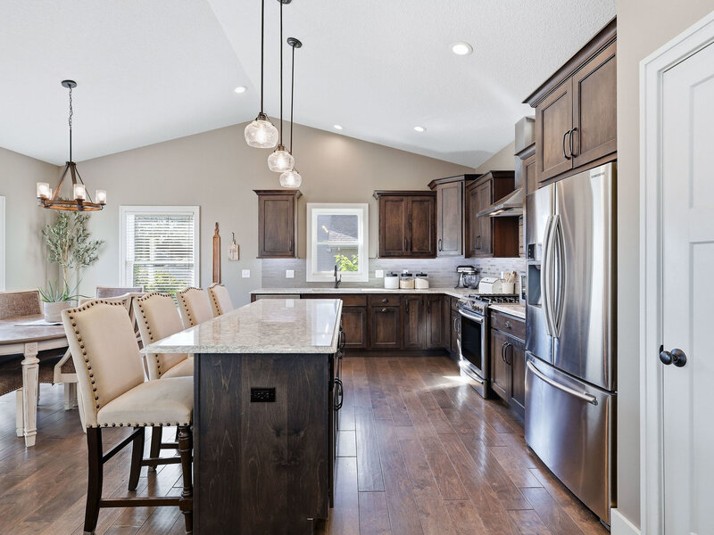 5659 Idaho Drive Bettendorf IA 52722