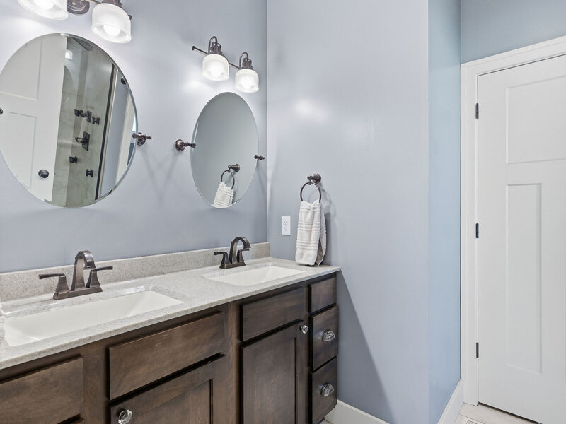 5659 Idaho Drive Bettendorf IA 52722