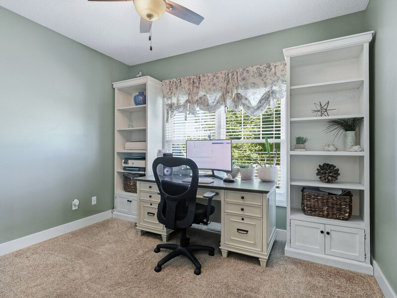 5659 Idaho Drive Bettendorf IA 52722