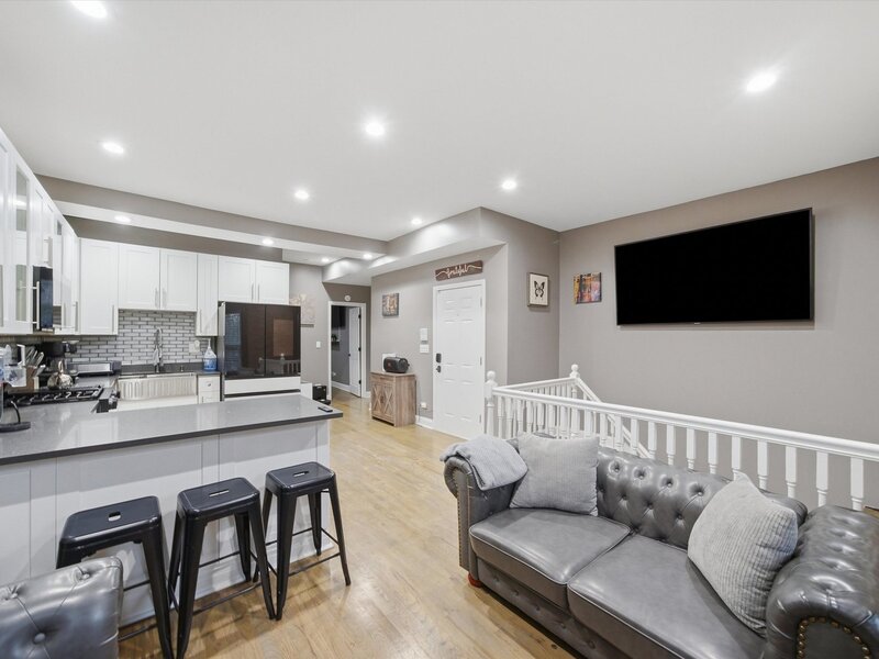 231 E 59th Street Chicago IL 60637
