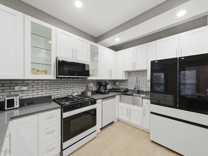 231 E 59th Street Chicago IL 60637
