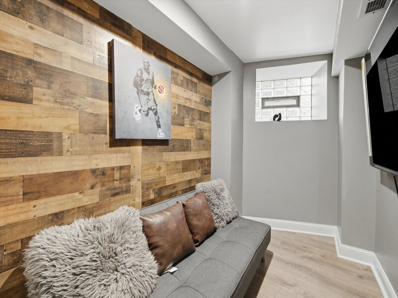 231 E 59th Street Chicago IL 60637