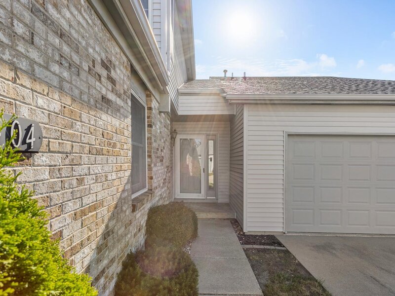 1404 Quail Run Drive Savoy IL 61874