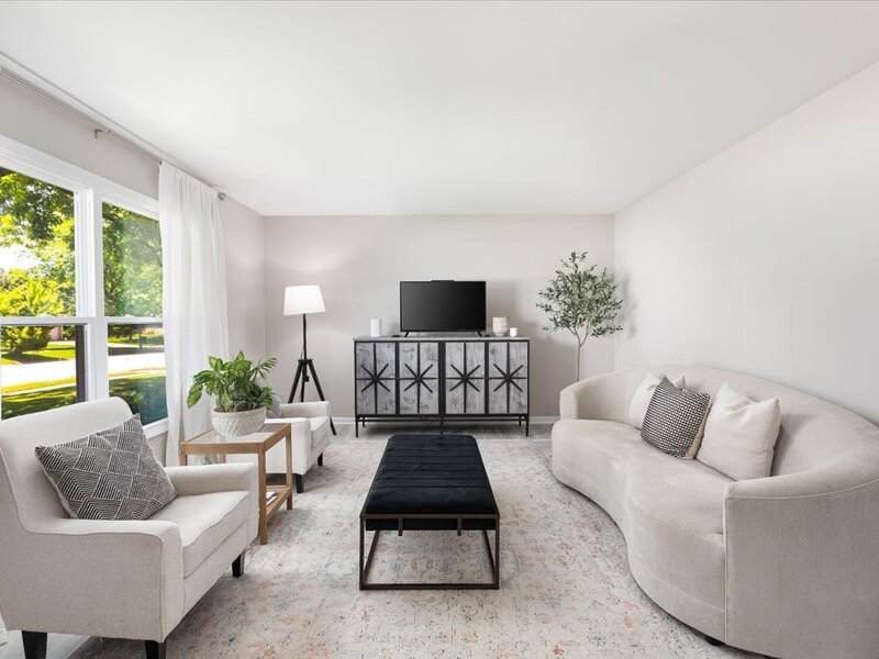 5 Redstart Road Naperville IL 60565