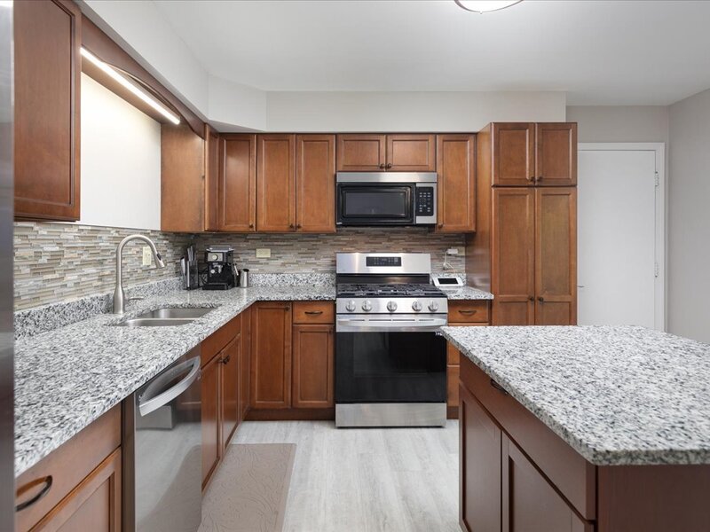5 Redstart Road Naperville IL 60565
