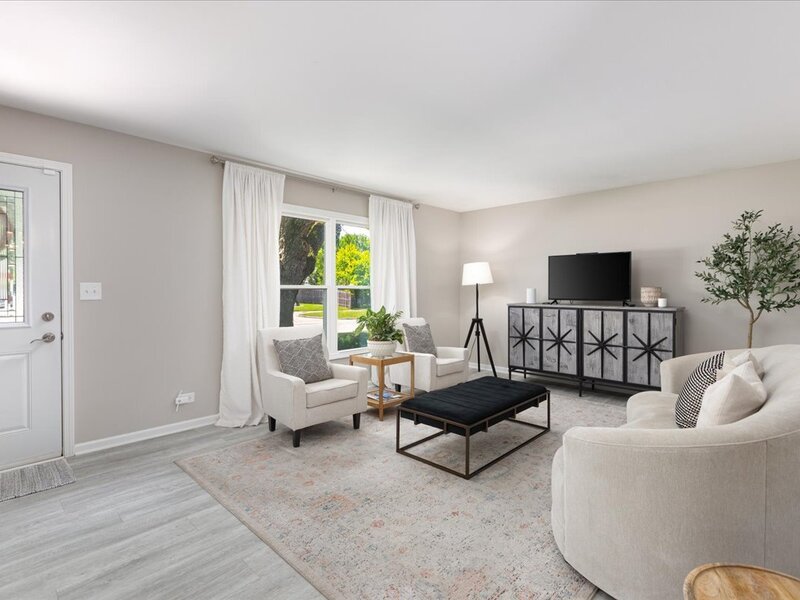 5 Redstart Road Naperville IL 60565