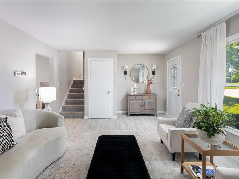 5 Redstart Road Naperville IL 60565