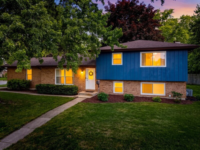 5 Redstart Road Naperville IL 60565