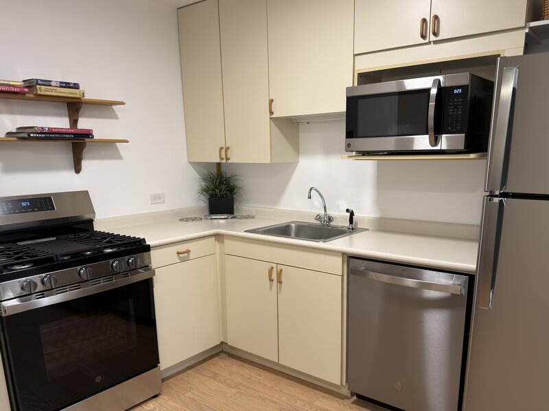 1960 N Lincoln Park West Chicago IL 60614