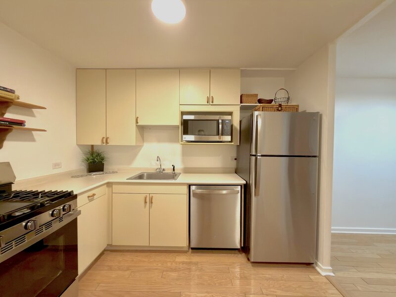 1960 N Lincoln Park West Chicago IL 60614