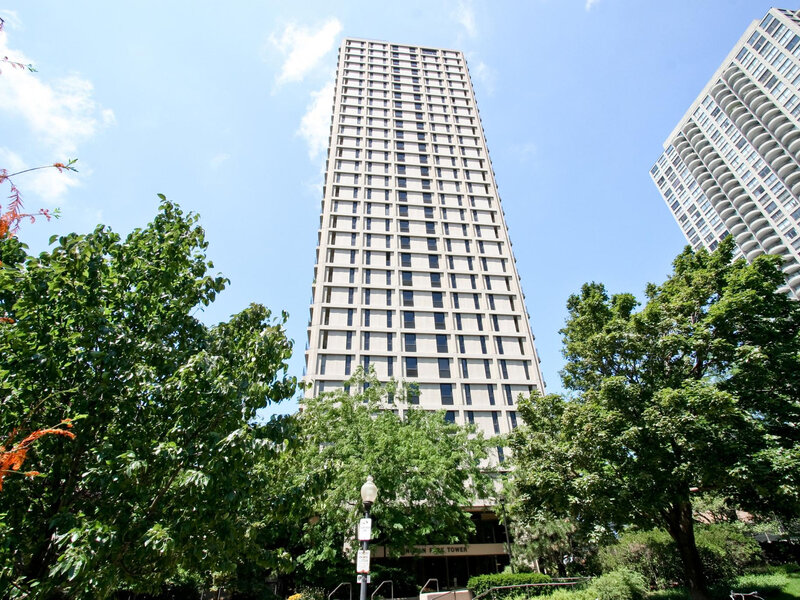 1960 N Lincoln Park West Chicago IL 60614
